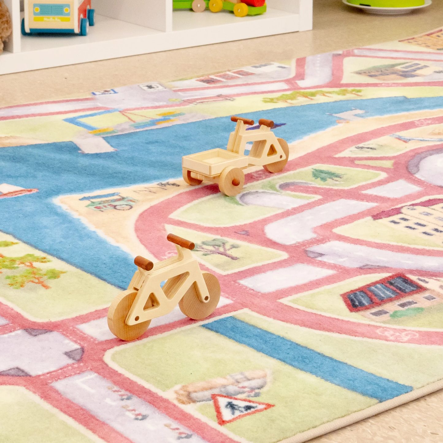 Spielzeuglastenrad für Spielwende Teppich